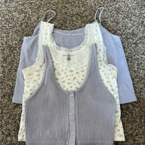Brandy Melville/ PacSun tanktop bundle